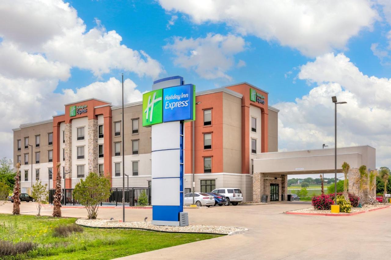 Holiday Inn Express Hillsboro I-35 By Ihg Exterior photo